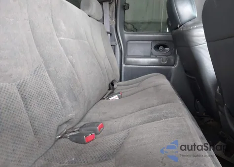 2005 Chevrolet Silverado 2500Hd Ls from USA, damaged, VIN 1GCHK29U25E148529